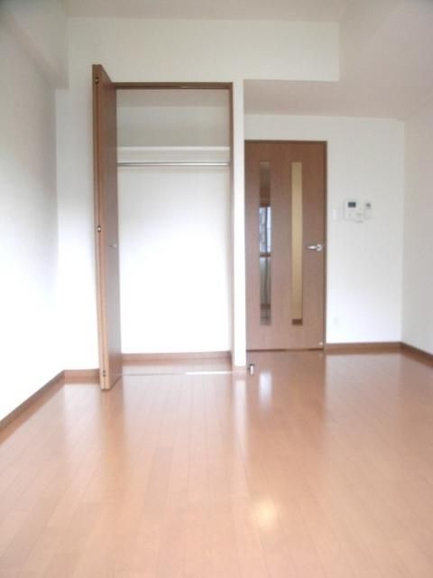 居室・リビング　角部屋2面採光
