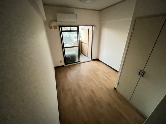 居室・リビング　※別部屋の写真です