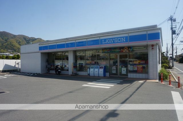 コンビニ　ローソン（コンビニ）まで856m