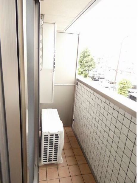 バルコニー　※同物件、別部屋になります。