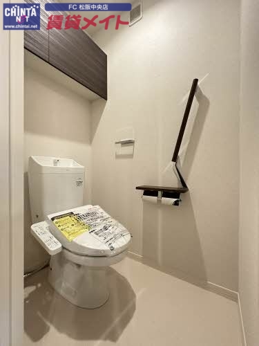 トイレ　同タイプ部屋写真です。
