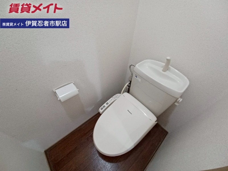 トイレ　同型写真