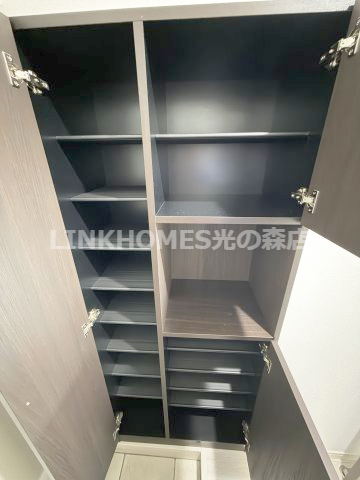 玄関　玄関収納