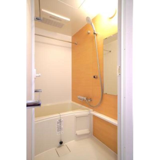 バス・シャワールーム　※写真は同タイプ住戸です。