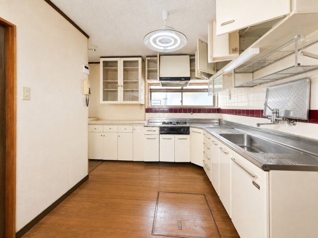 八尾市曙町 戸建てのキッチン写真