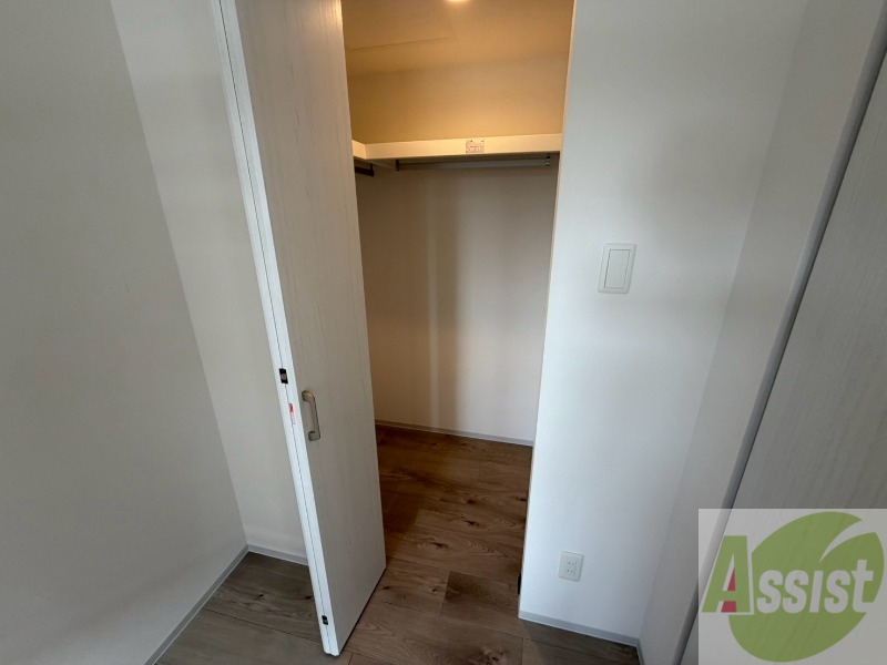 収納　クローゼットがありました。お洋服や荷物はここへ