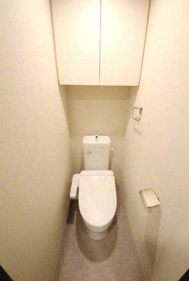 トイレ　別タイプ部屋　参考写真です