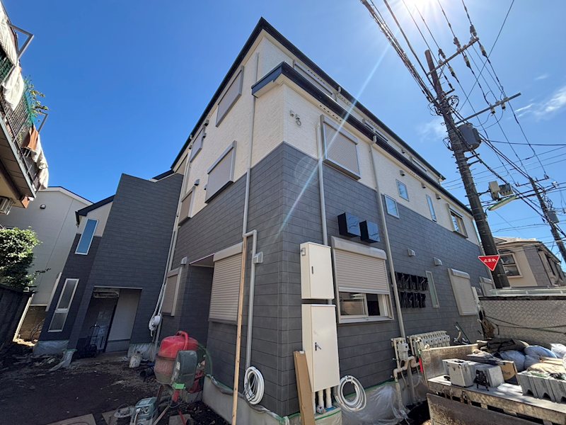 京王線 上北沢駅 徒歩5分 3階建 新築の居間写真