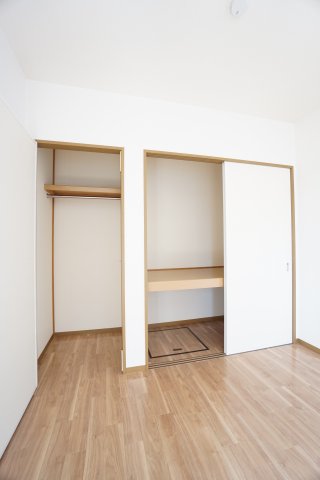 収納　※同物件、反転タイプの写真になります。