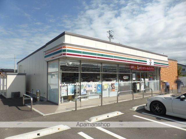 コンビニ　セブンイレブン（コンビニ）まで442m