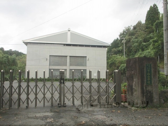 ＪＲ山陰本線 下山駅 徒歩26分 2階建 築49年の周辺写真