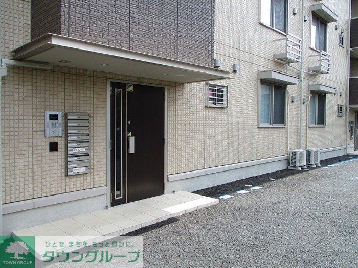 エントランス　お問合せはタウンハウジングまで！※現地待合わせ相談可能