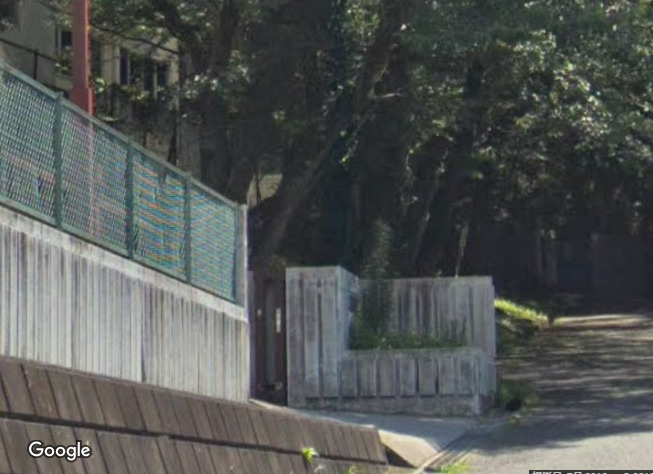 中学校　日野市立日野第三中学校（中学校）まで1246m