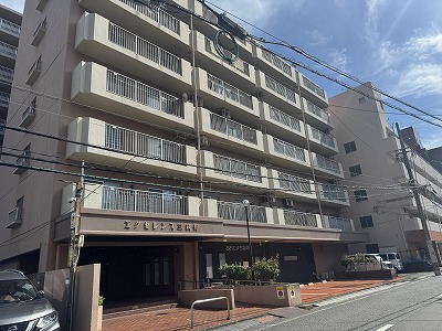 エクセレンス三萩野