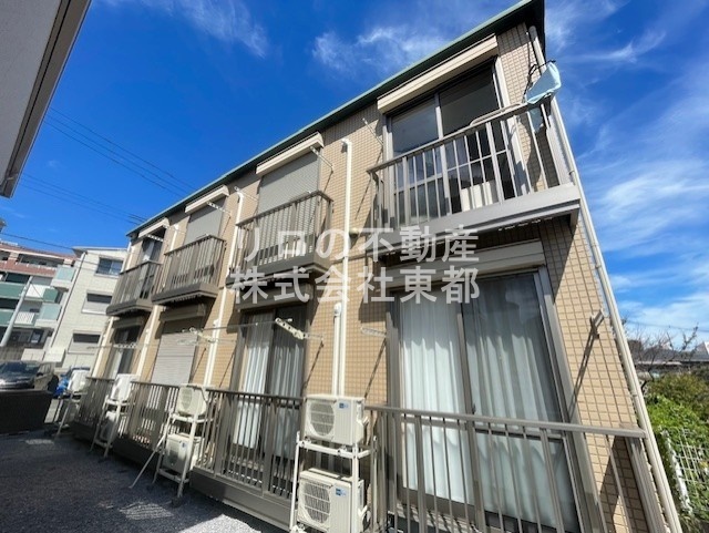 建物外観　インターネット使用料無料なお部屋です。