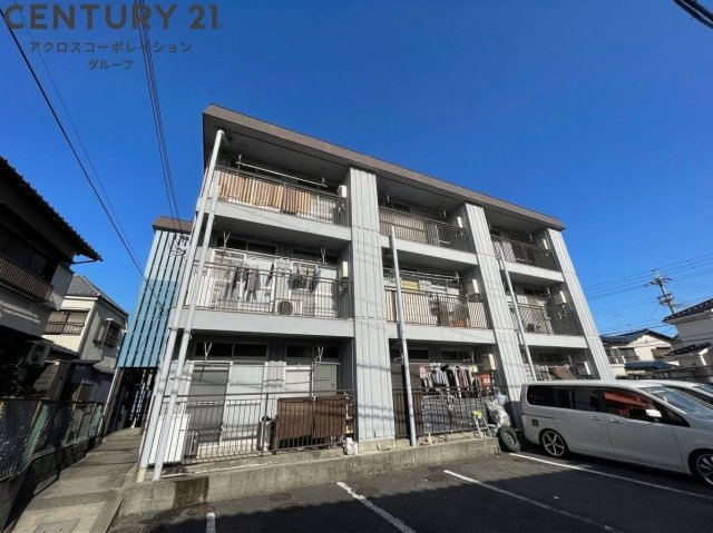 建物外観　敷地内に駐車場あります！