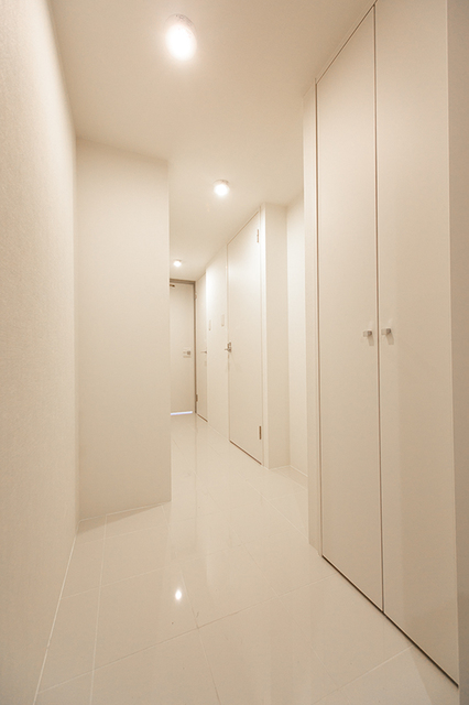 玄関　※写真は同タイプ住戸です。
