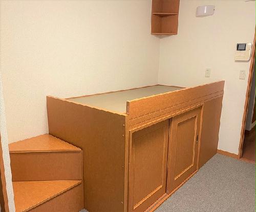 その他設備　造付けベット