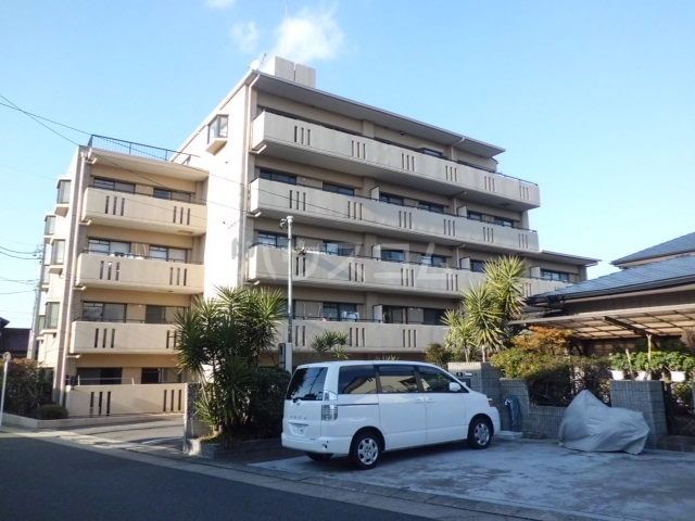 名古屋市天白区島田のマンションの建物外観