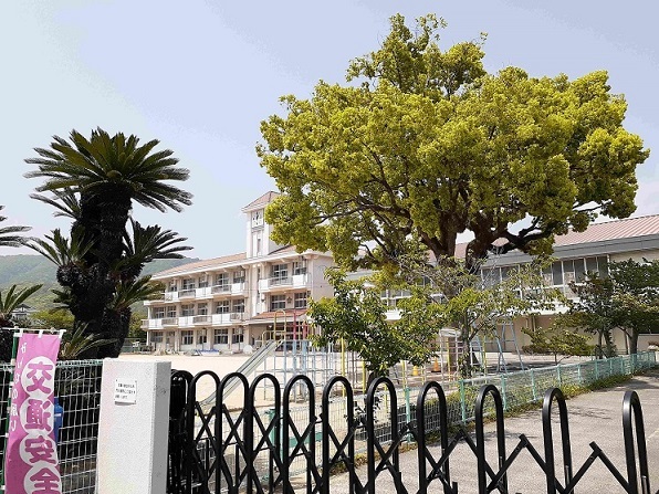 小学校　山田小学校（小学校）まで100m