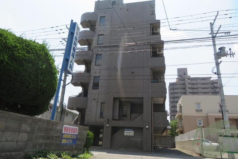 仙台市青葉区支倉町のマンションの建物外観