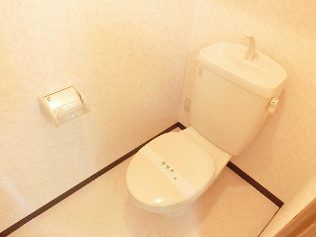 【エスポアールshinji2のトイレ】
