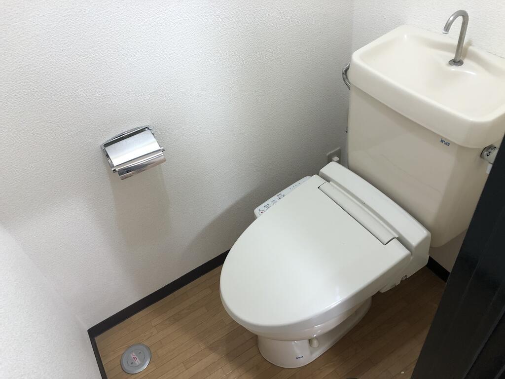 アドリアーノのトイレ写真