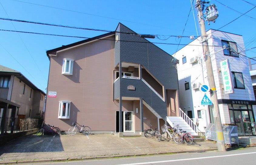 ピアネス千秋の建物外観