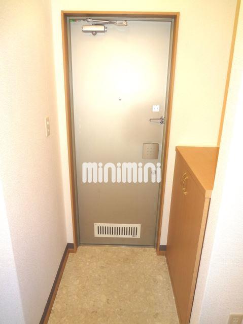 玄関　重厚感のある玄関です。