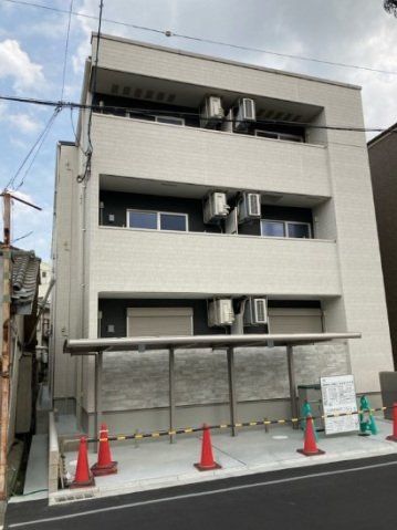 東大阪市横沼町のアパートの建物外観