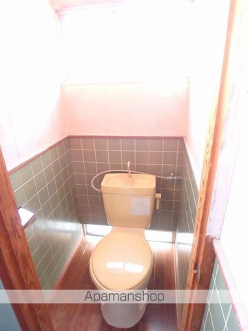 和田貸家のトイレ写真