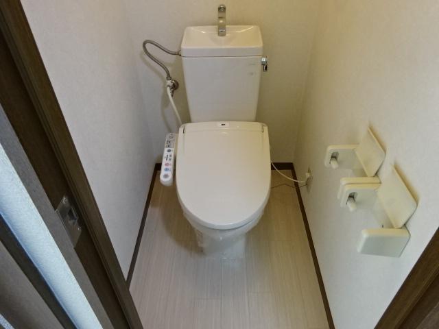 トイレ　シャワー付トイレ