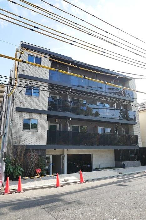 【江東区南砂のマンションの建物外観】