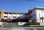 小学校　愛荘町立秦荘西小学校（小学校）まで700m