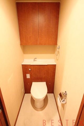 トイレ　※別部屋の参考写真です。