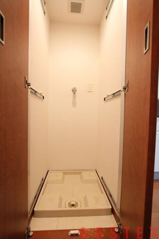 洗面設備　※別部屋の参考写真です。