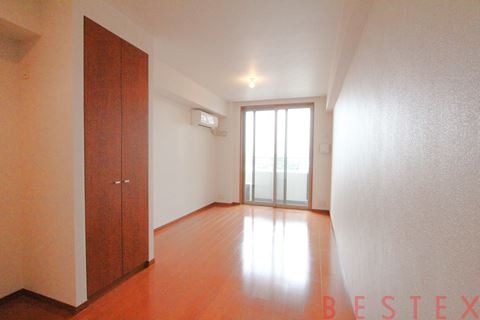 居室・リビング　※別部屋の参考写真です。