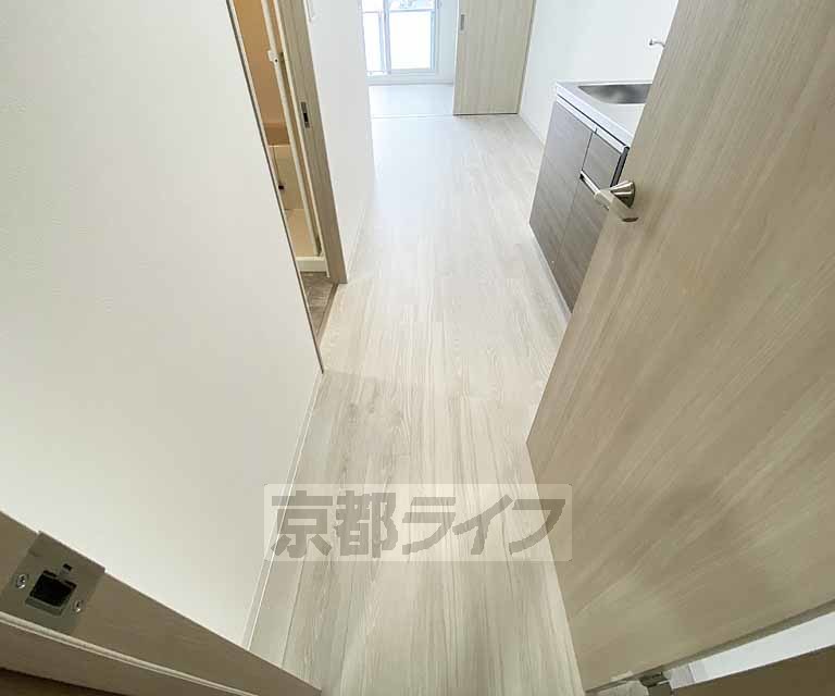 その他部屋・スペース　明るい廊下です