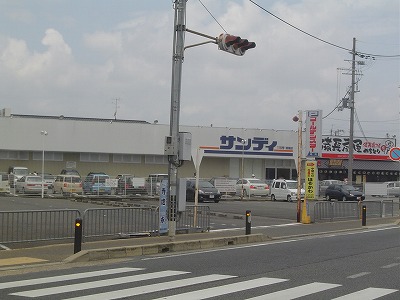 【城陽市寺田のマンションのスーパー】