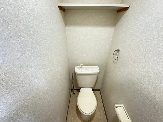 トイレ　※他部屋の写真です。現況優先。