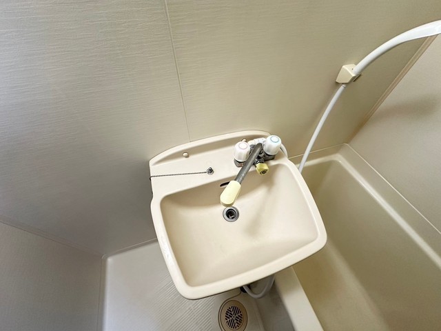 洗面設備　※他部屋の写真です。現況優先。