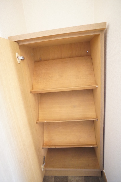 その他設備　うれしい下駄箱付！スッキリ片付きますね♪