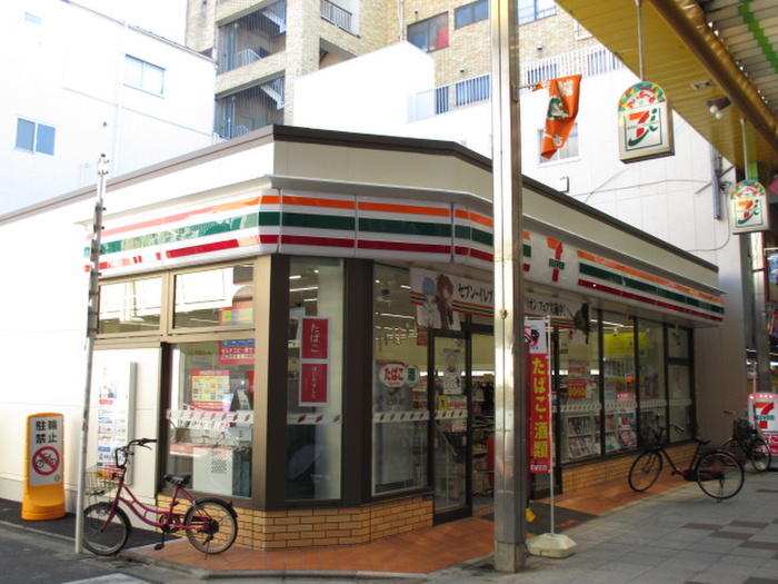 コンビニ　セブンイレブン（コンビニ）まで112m