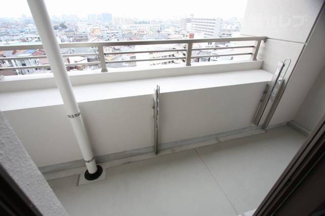 バルコニー　ベランダの奥行きもあります