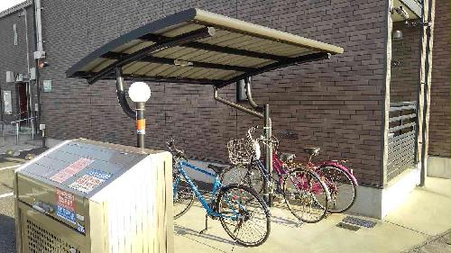 その他共有部分　無料でご利用いただける屋根付き駐輪場完備