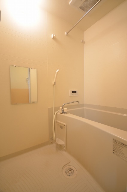 バス・シャワールーム　同物件、別号室