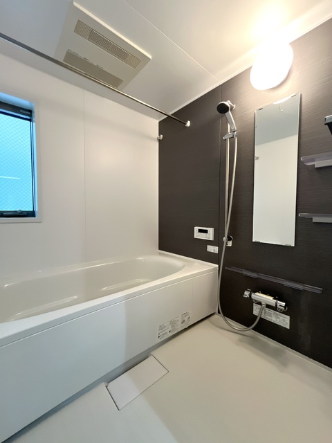 バス・シャワールーム　☆追焚＆浴室乾燥機能付きバスルーム☆