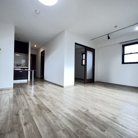 居室・リビング　同仕様タイプです