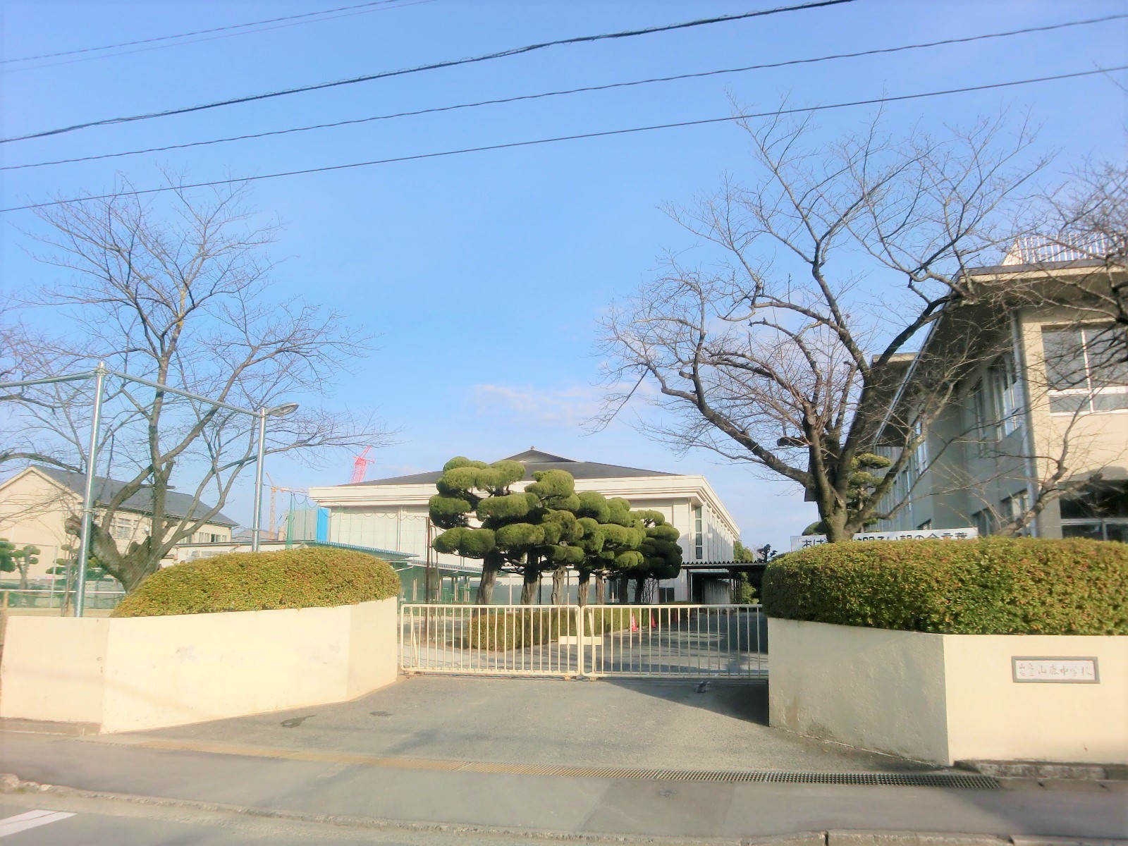 中学校　山鹿市立山鹿中学校（中学校）まで1324m