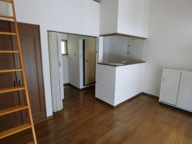 居室・リビング　洋室６帖あります。